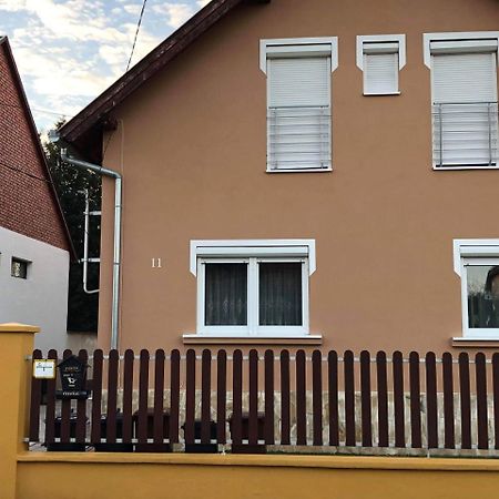 Kristály Apartmanház Sárvár Esterno foto