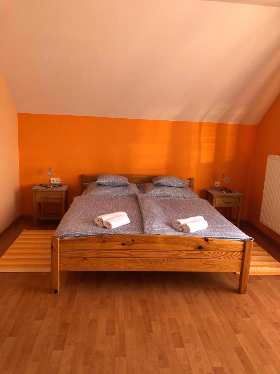 Kristály Apartmanház Sárvár Esterno foto