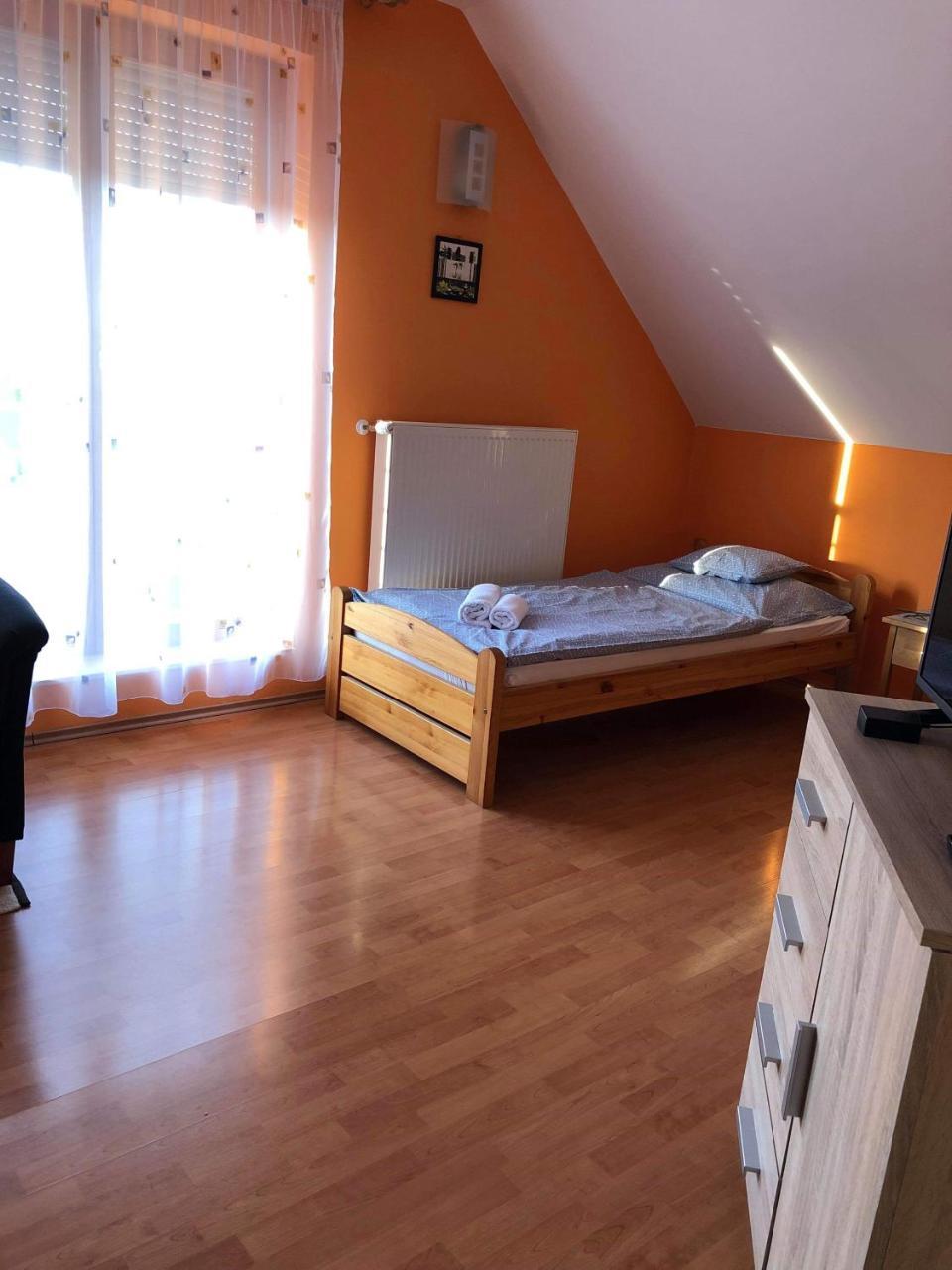 Kristály Apartmanház Sárvár Esterno foto