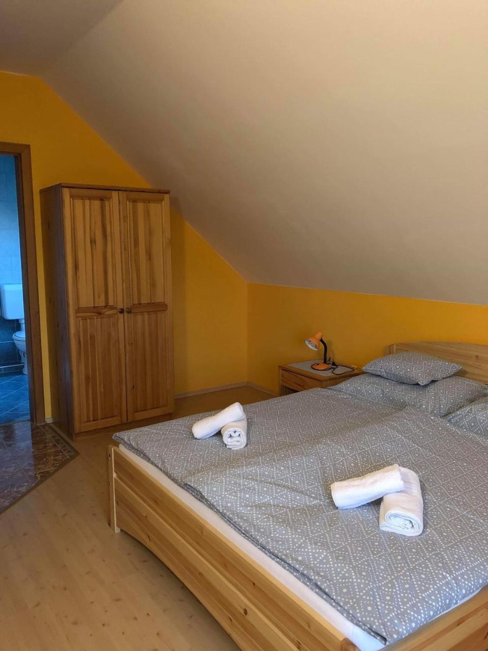 Kristály Apartmanház Sárvár Esterno foto